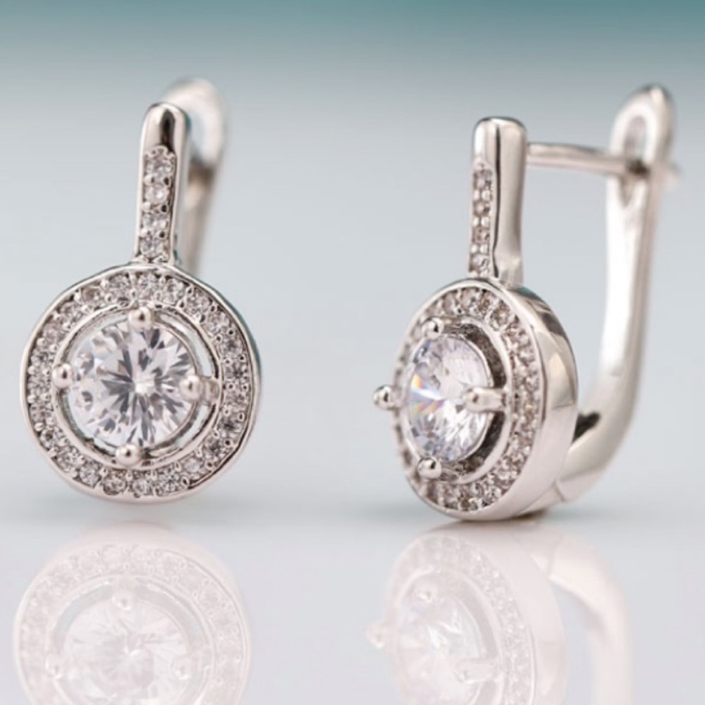 NEW S925 SILVER ROUND DIAMOND STUD EARRINGS - Picture 2 of 5
